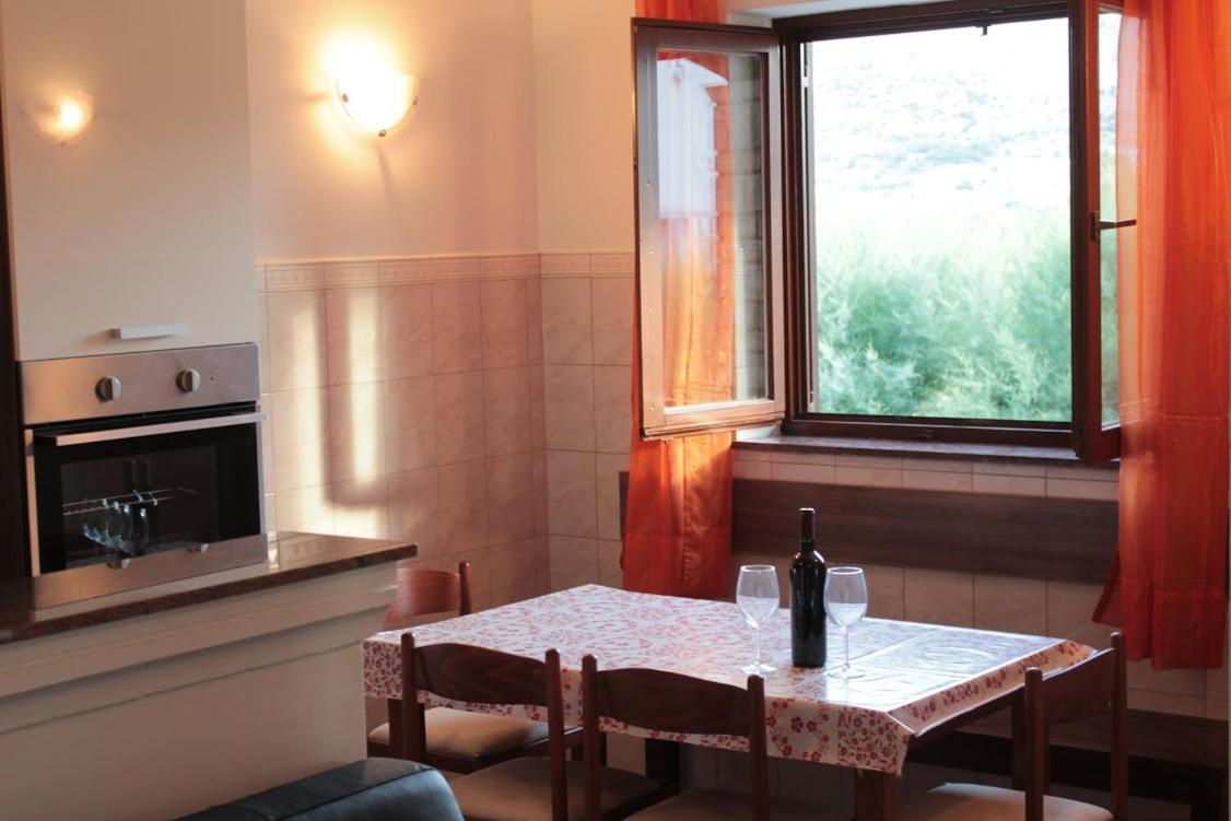 Apartmani Peko Pag Town Dış mekan fotoğraf