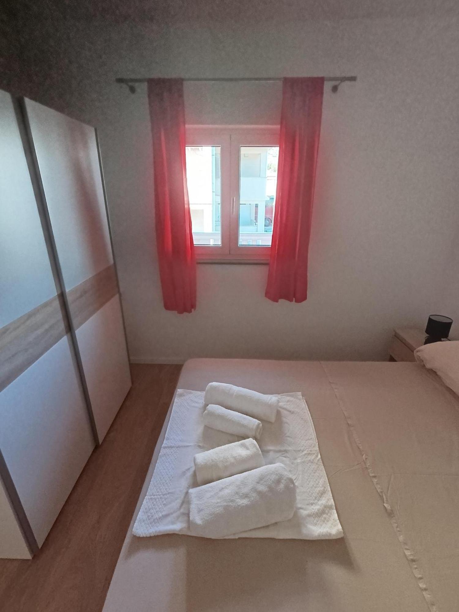 Apartmani Peko Pag Town Dış mekan fotoğraf