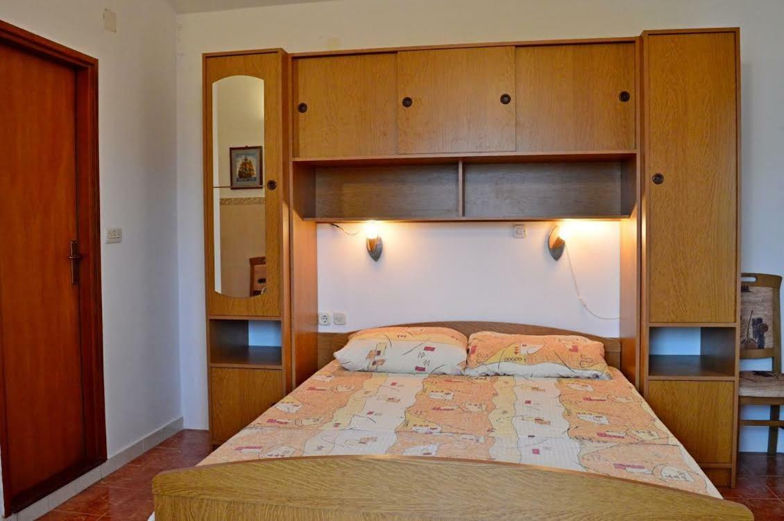 Apartmani Peko Pag Town Dış mekan fotoğraf