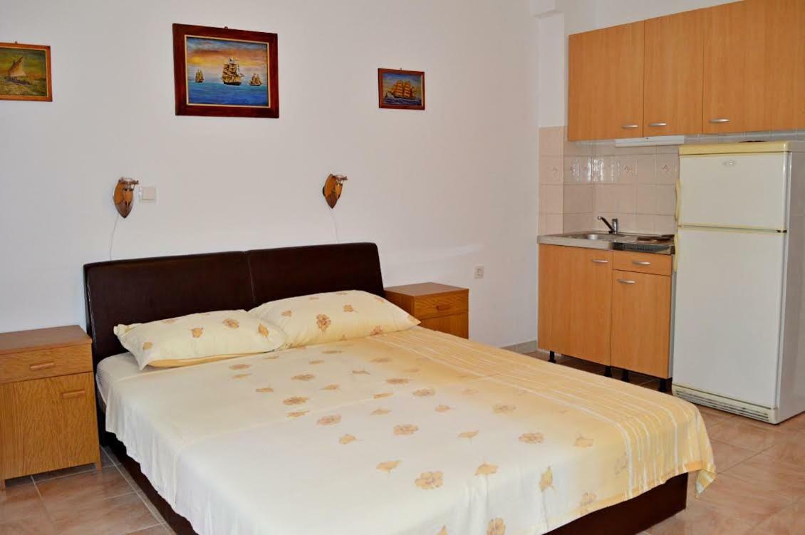 Apartmani Peko Pag Town Dış mekan fotoğraf