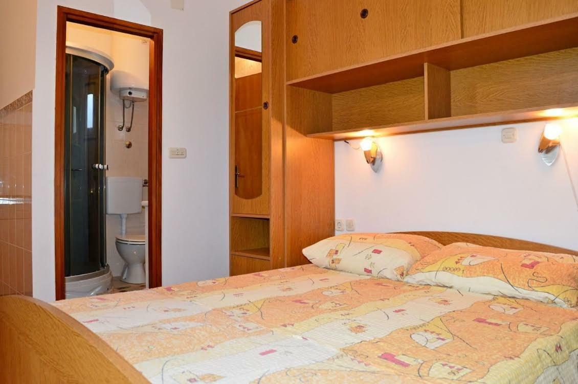 Apartmani Peko Pag Town Dış mekan fotoğraf