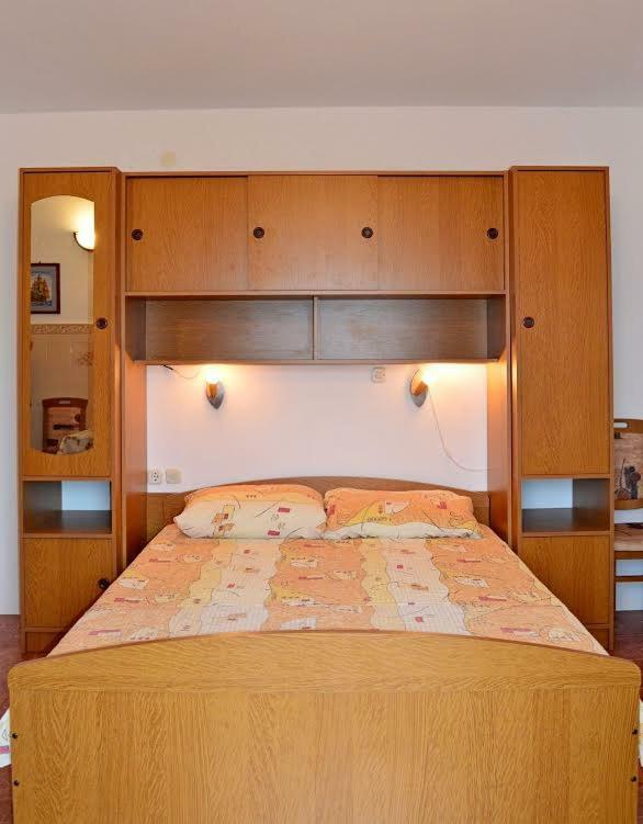 Apartmani Peko Pag Town Dış mekan fotoğraf